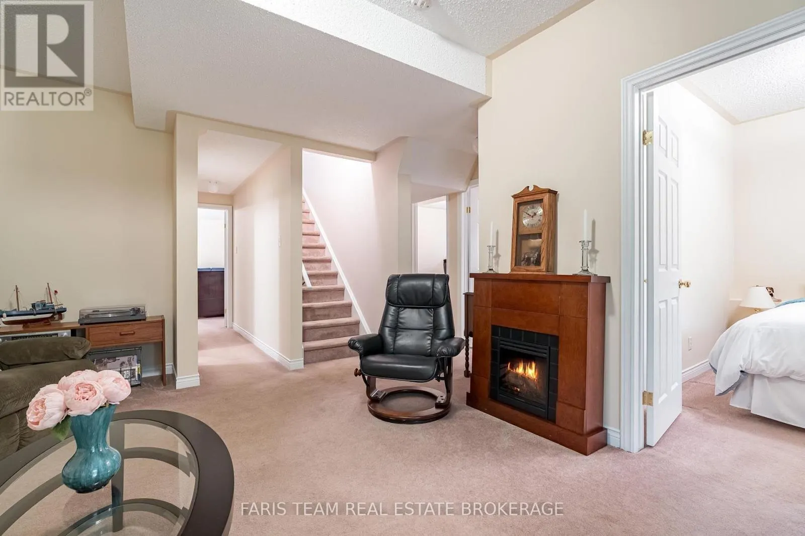 47 GEORGIAS WALK