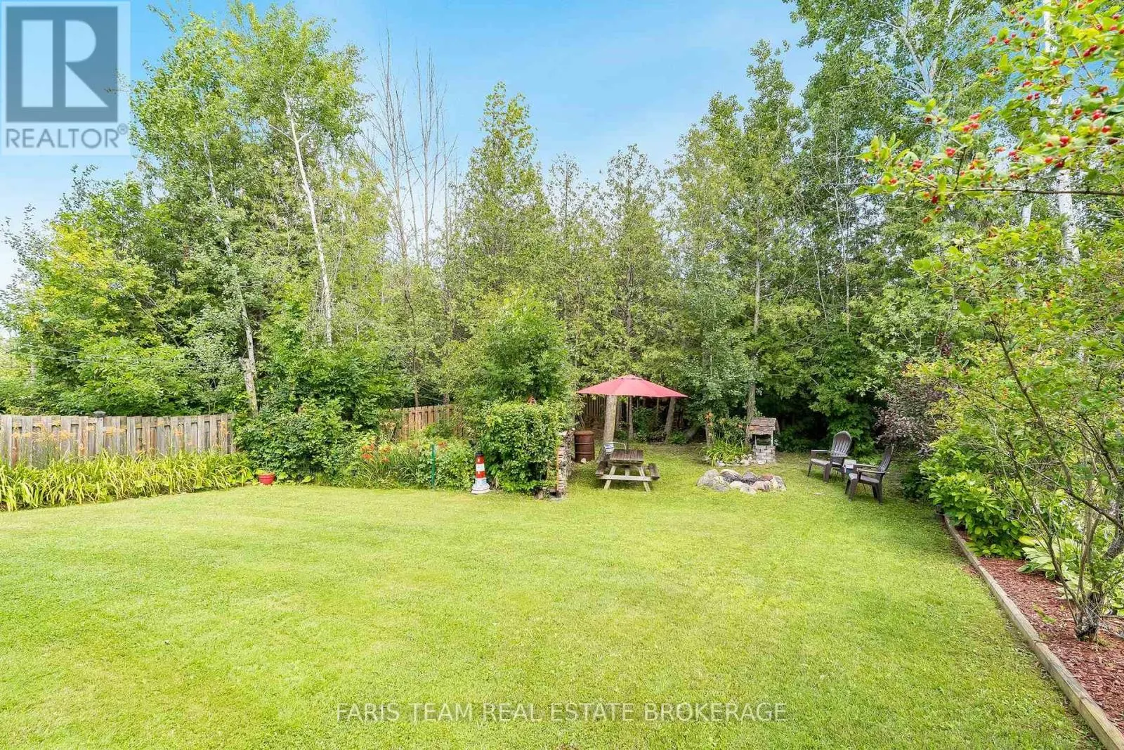 47 GEORGIAS WALK