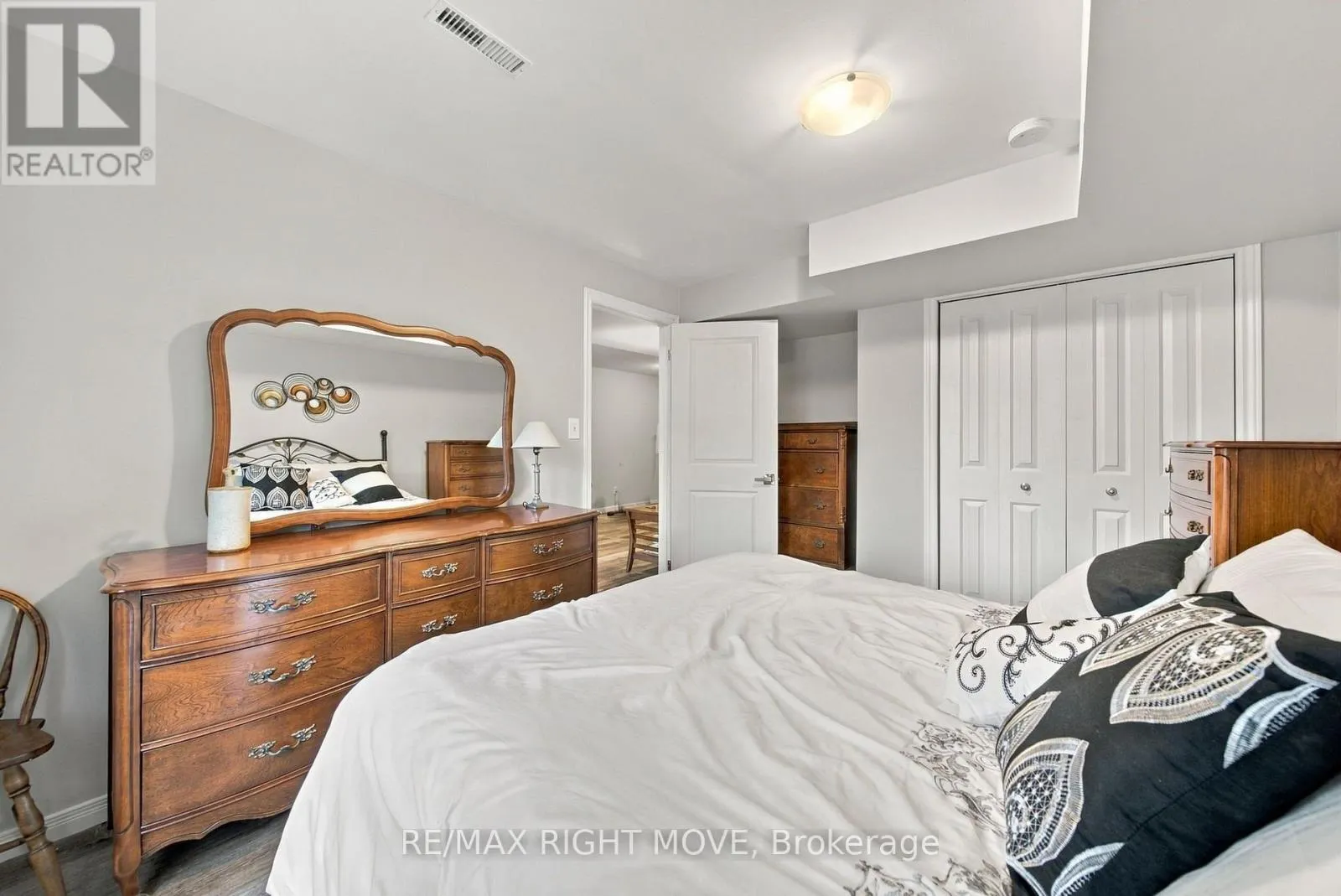 127 ISABELLA DRIVE