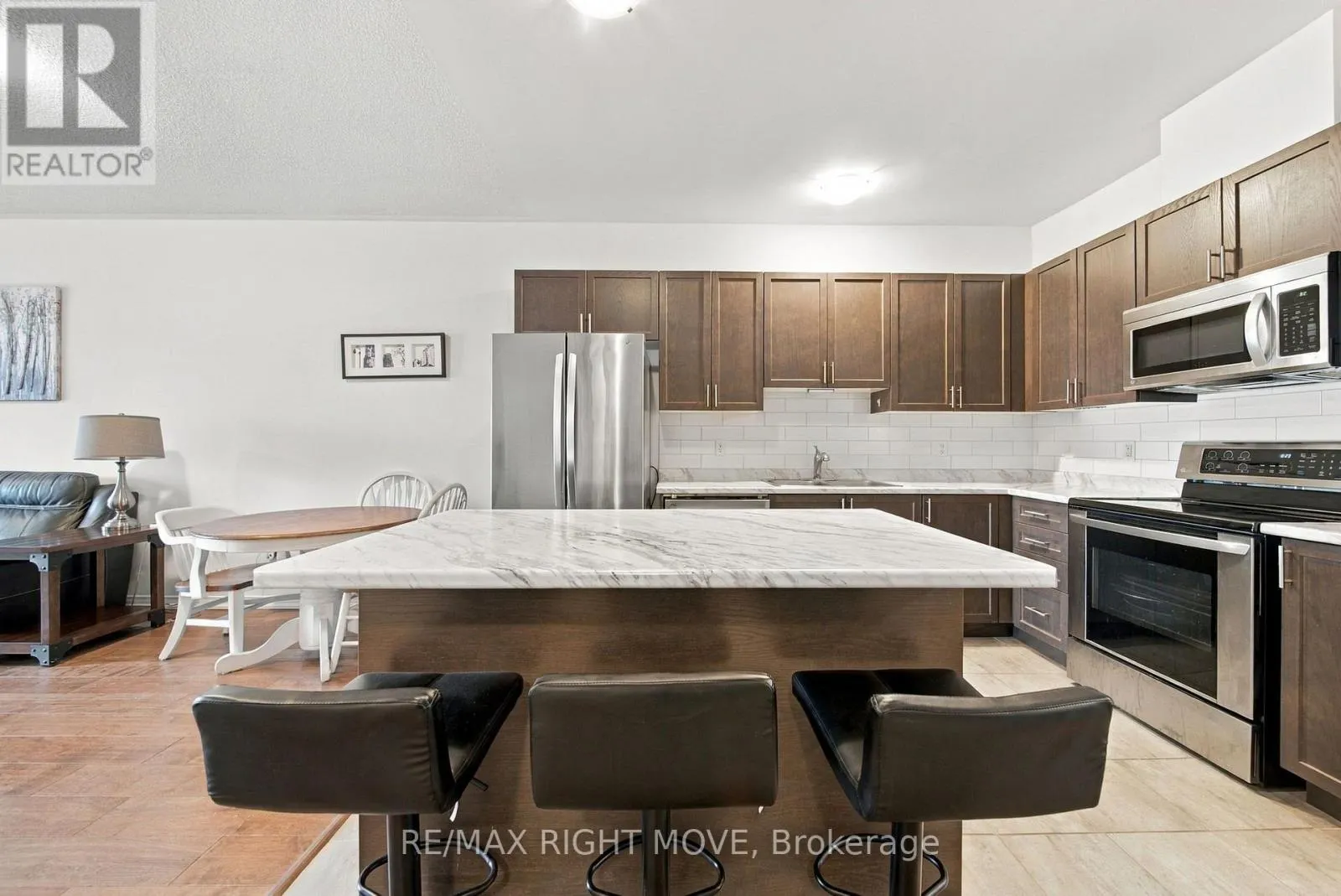 127 ISABELLA DRIVE