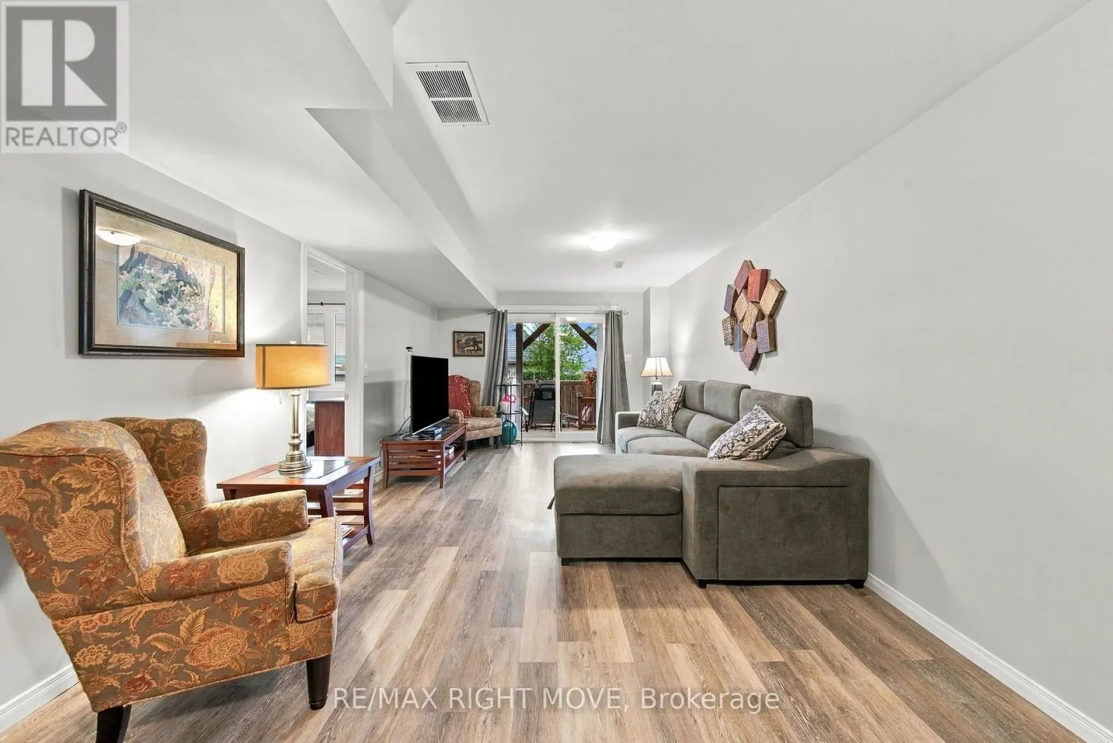 127 ISABELLA DRIVE