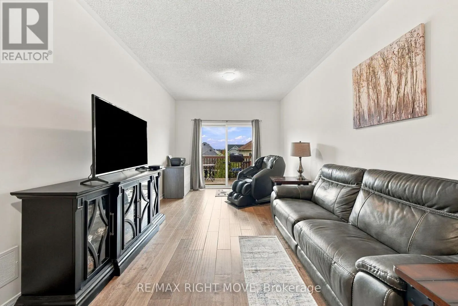 127 ISABELLA DRIVE