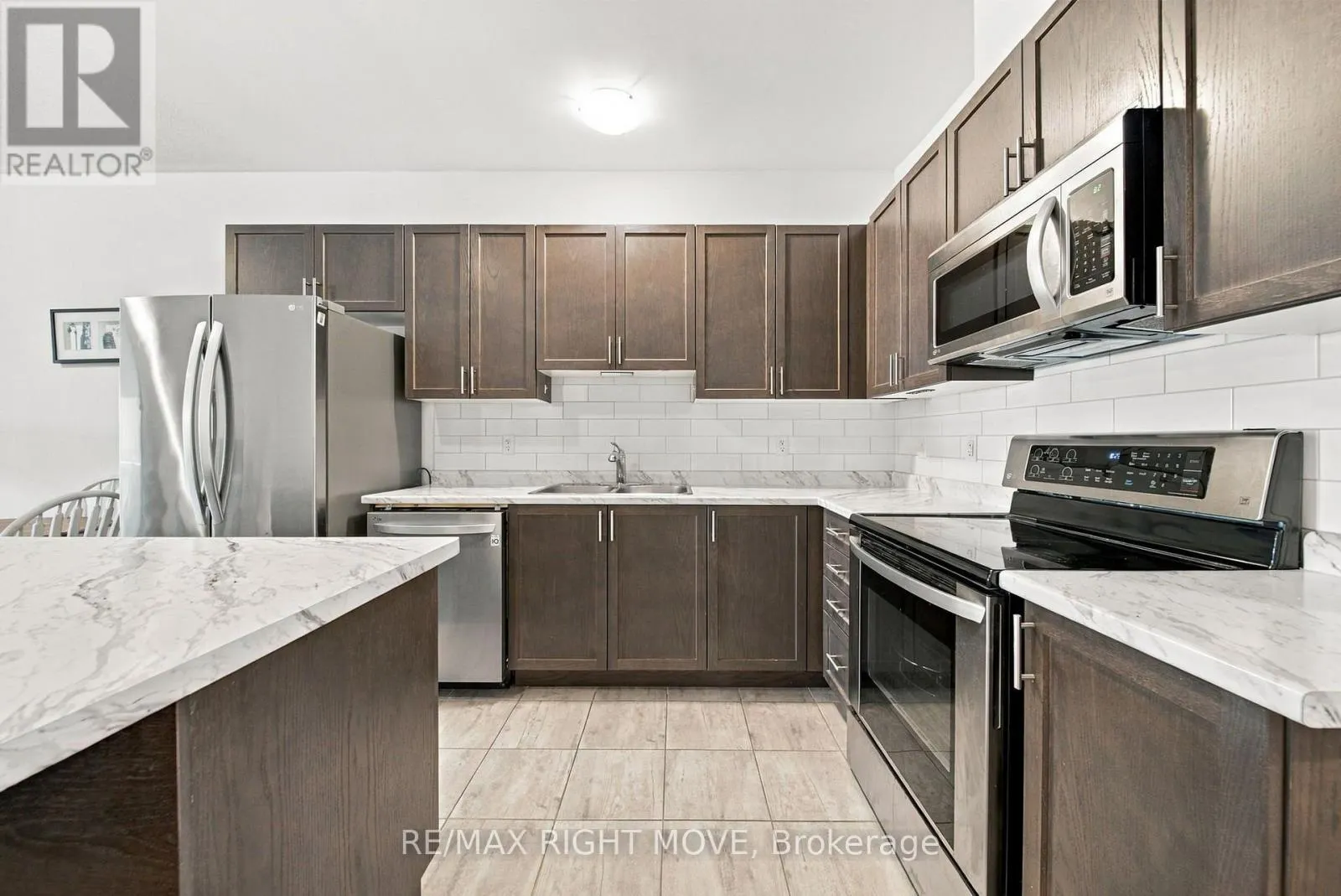 127 ISABELLA DRIVE