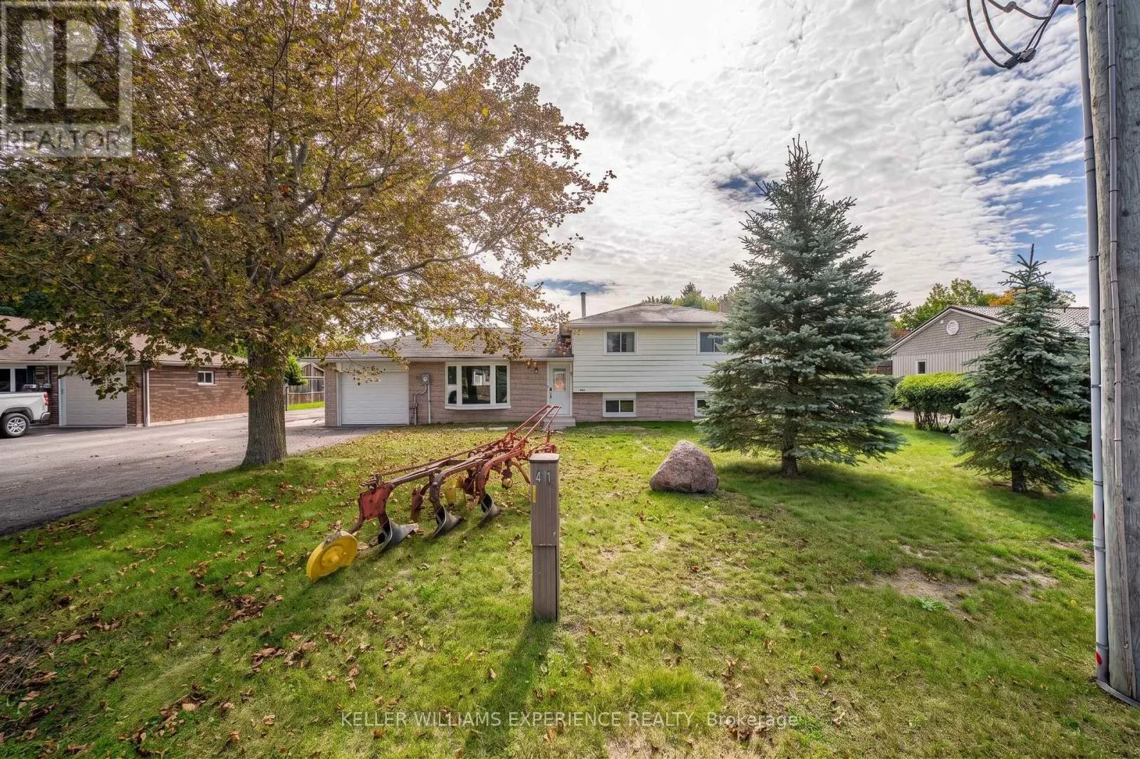 2341 SUNNIDALE ROAD