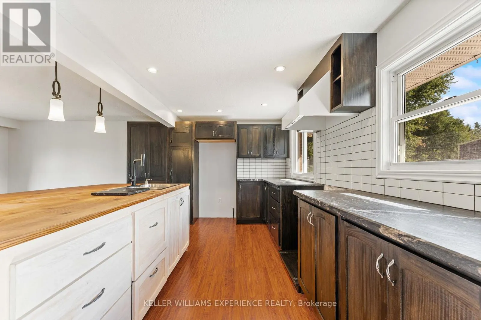 2341 SUNNIDALE ROAD