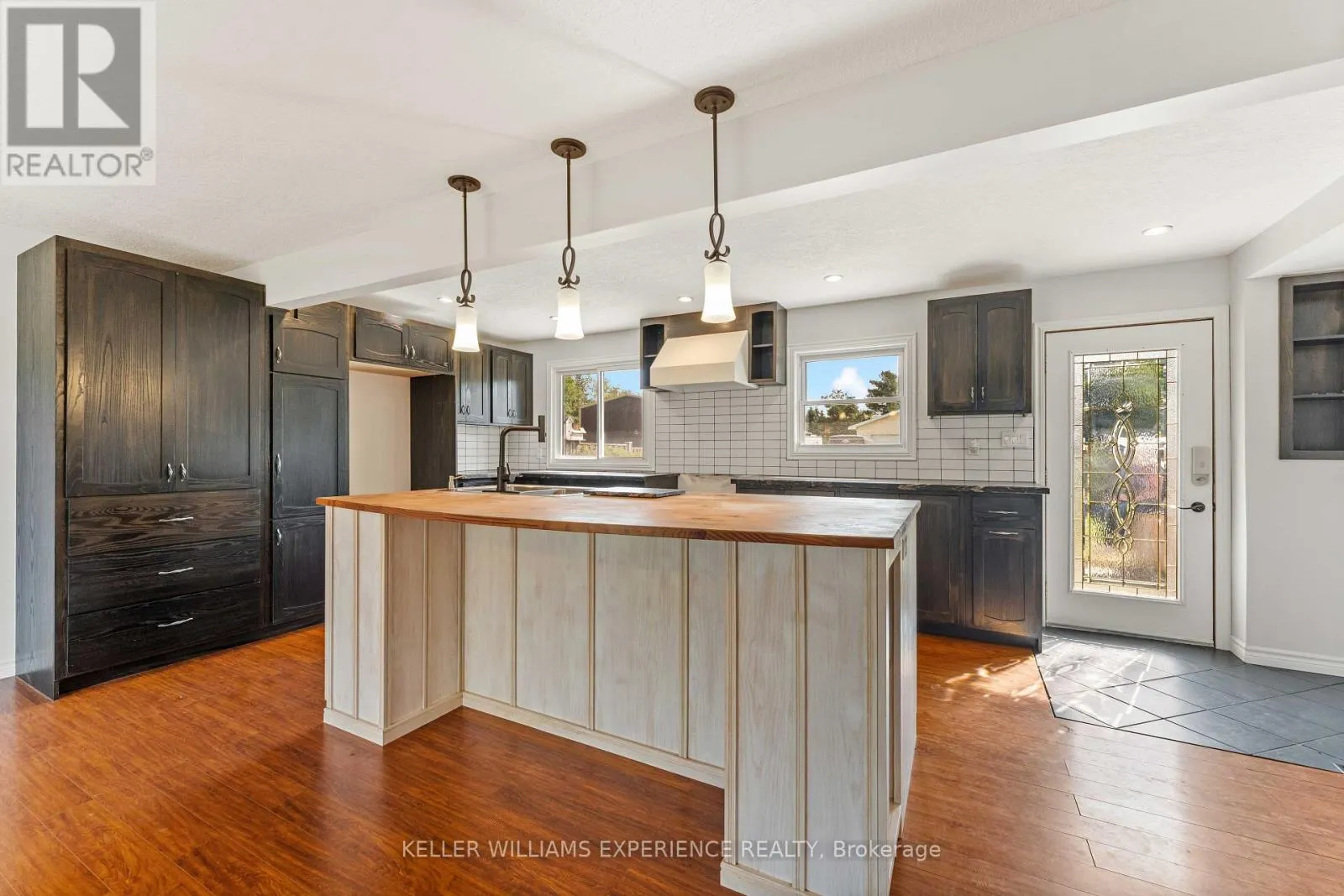 2341 SUNNIDALE ROAD