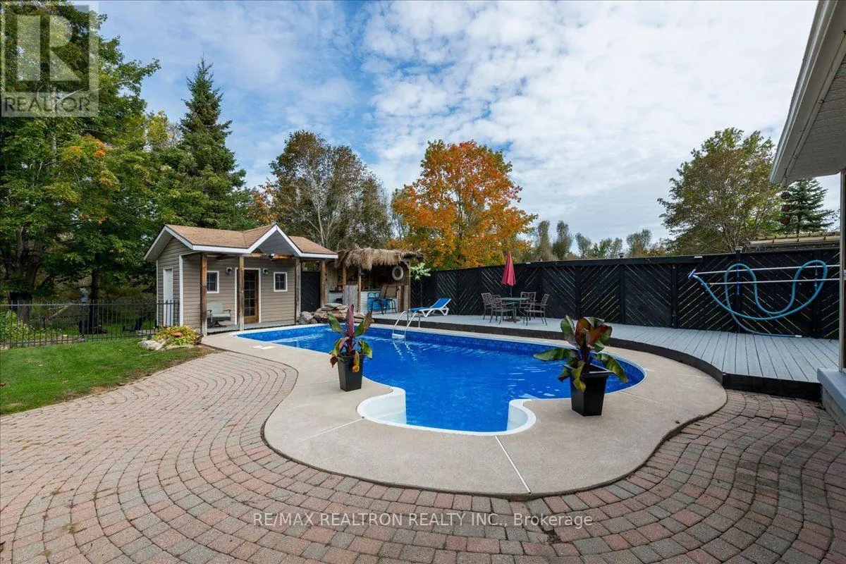 34 HOWARD DRIVE