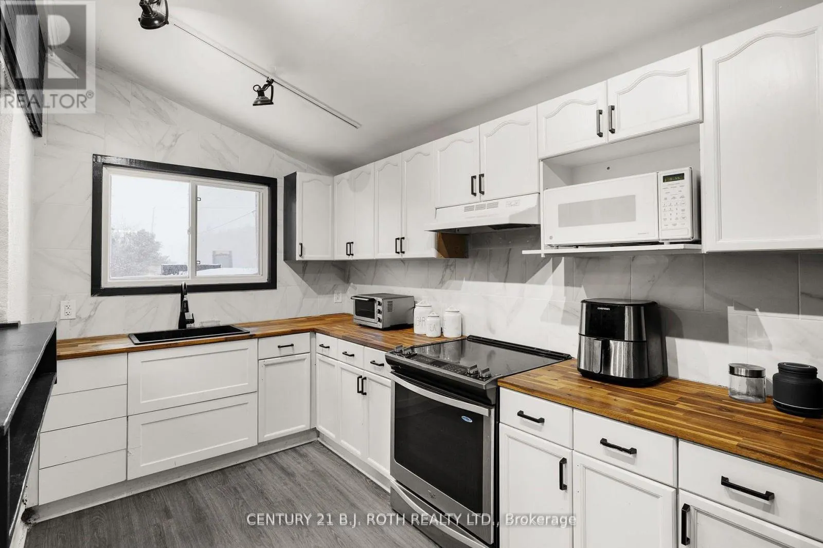 UNIT 1 - 1285 BAYFIELD STREET N