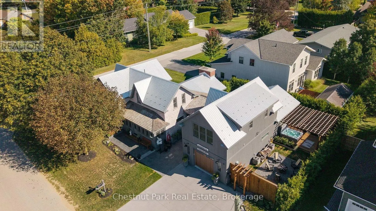 21 ELIZABETH STREET E