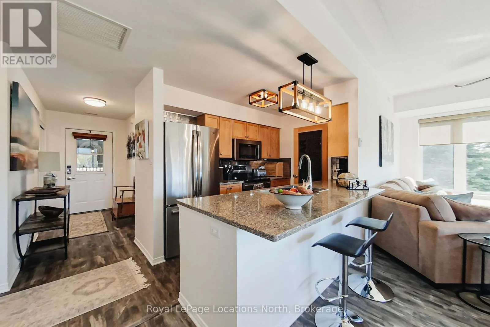 10 - 633 JOHNSTON PARK AVENUE #10