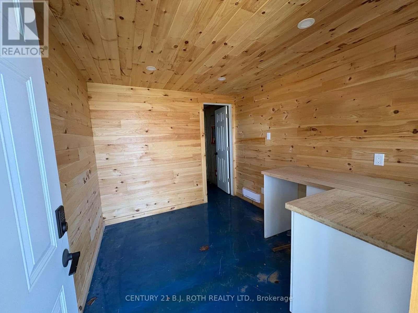 288 RIVER ROAD E