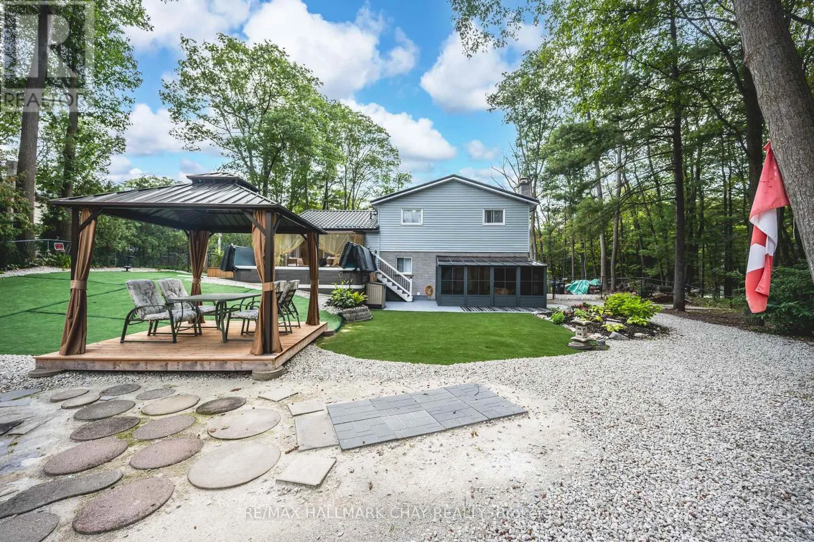 275 SUNNIDALE ROAD