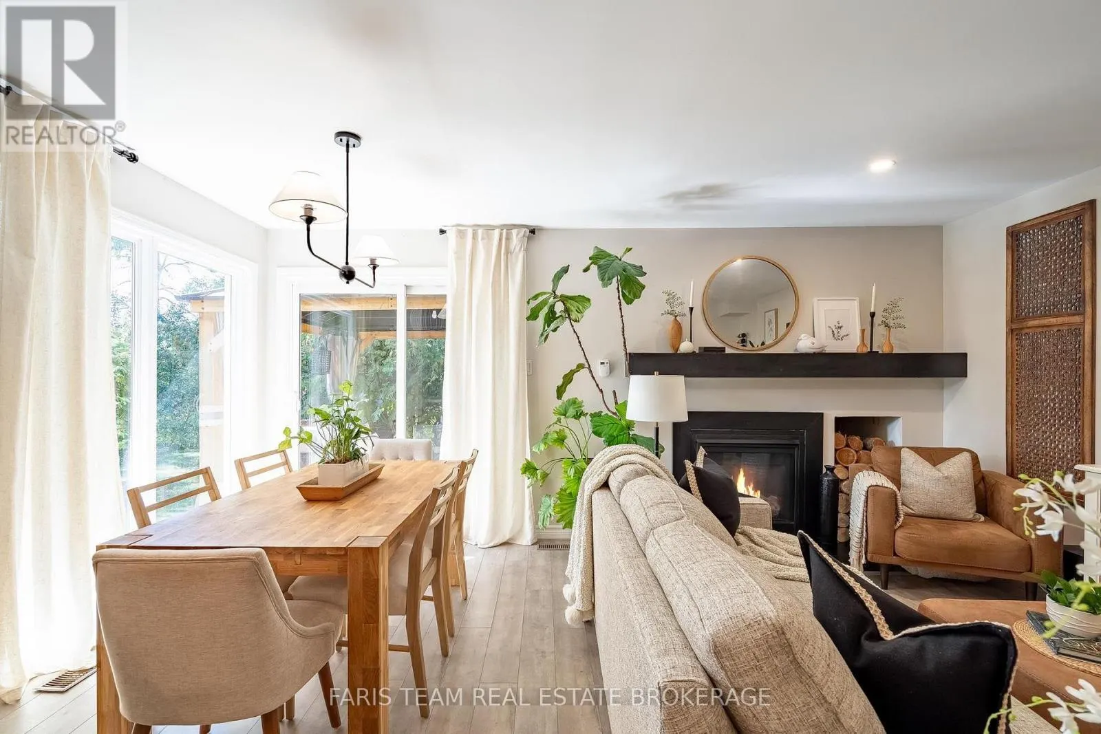 59 - 145 FAIRWAY CRESCENT