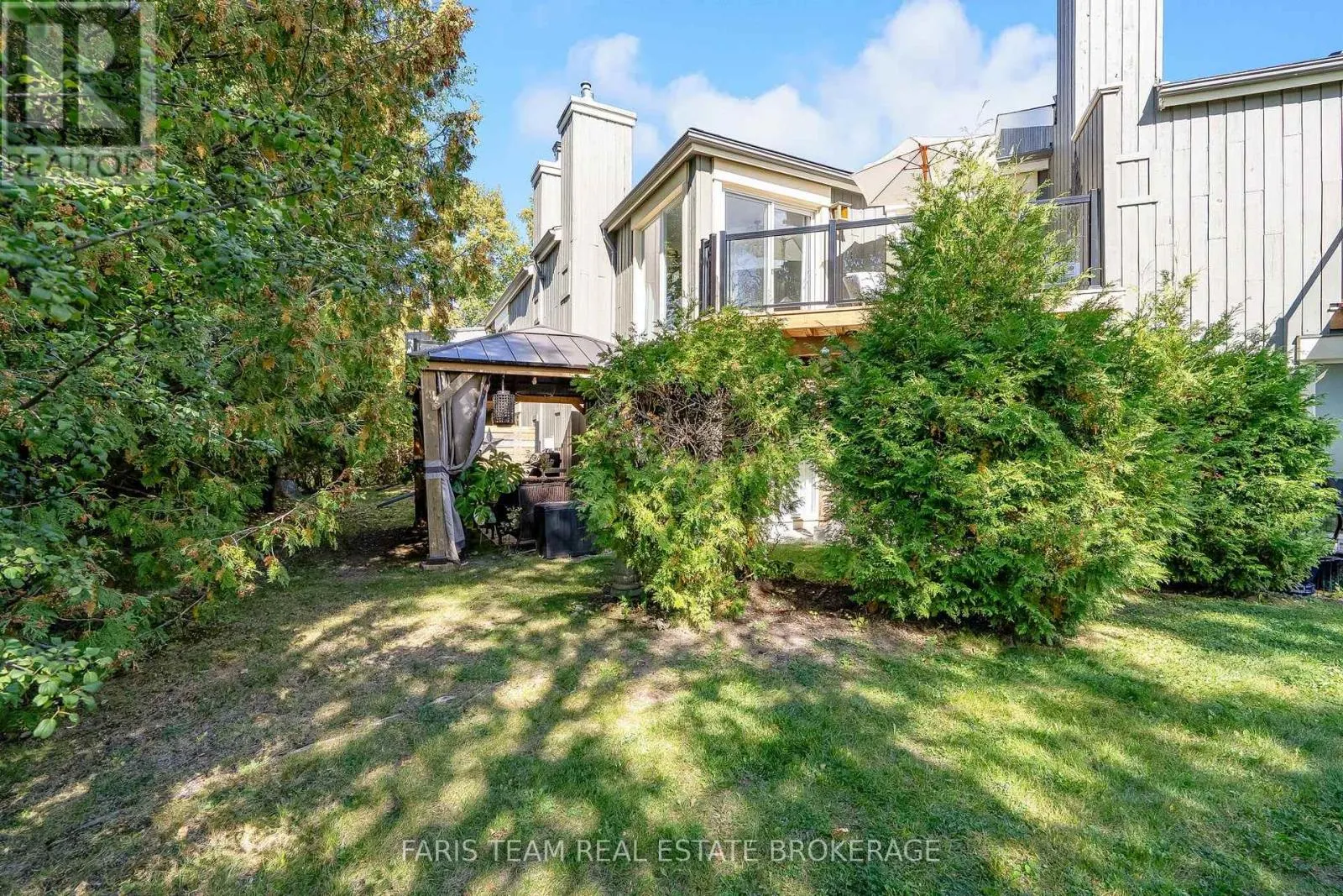 59 - 145 FAIRWAY CRESCENT