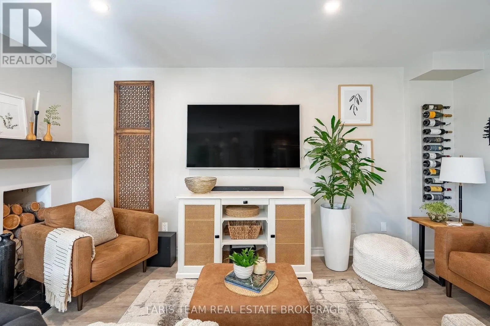 59 - 145 FAIRWAY CRESCENT