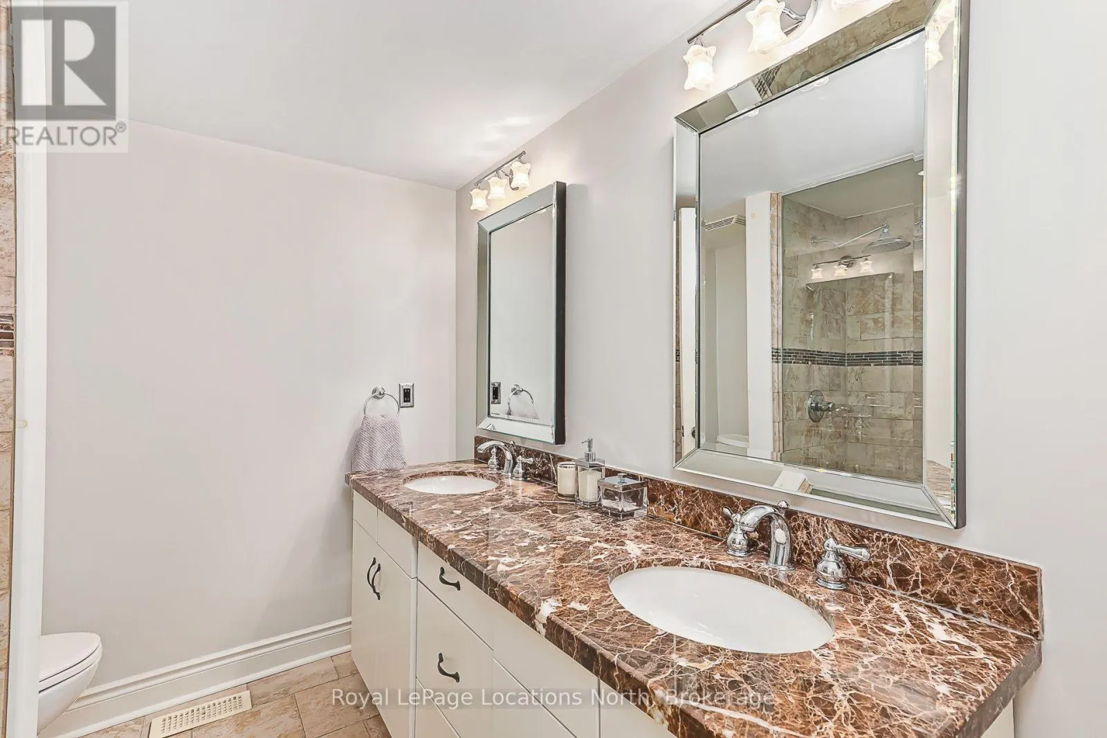 1 - 820 SUNCREST CIRCLE #1