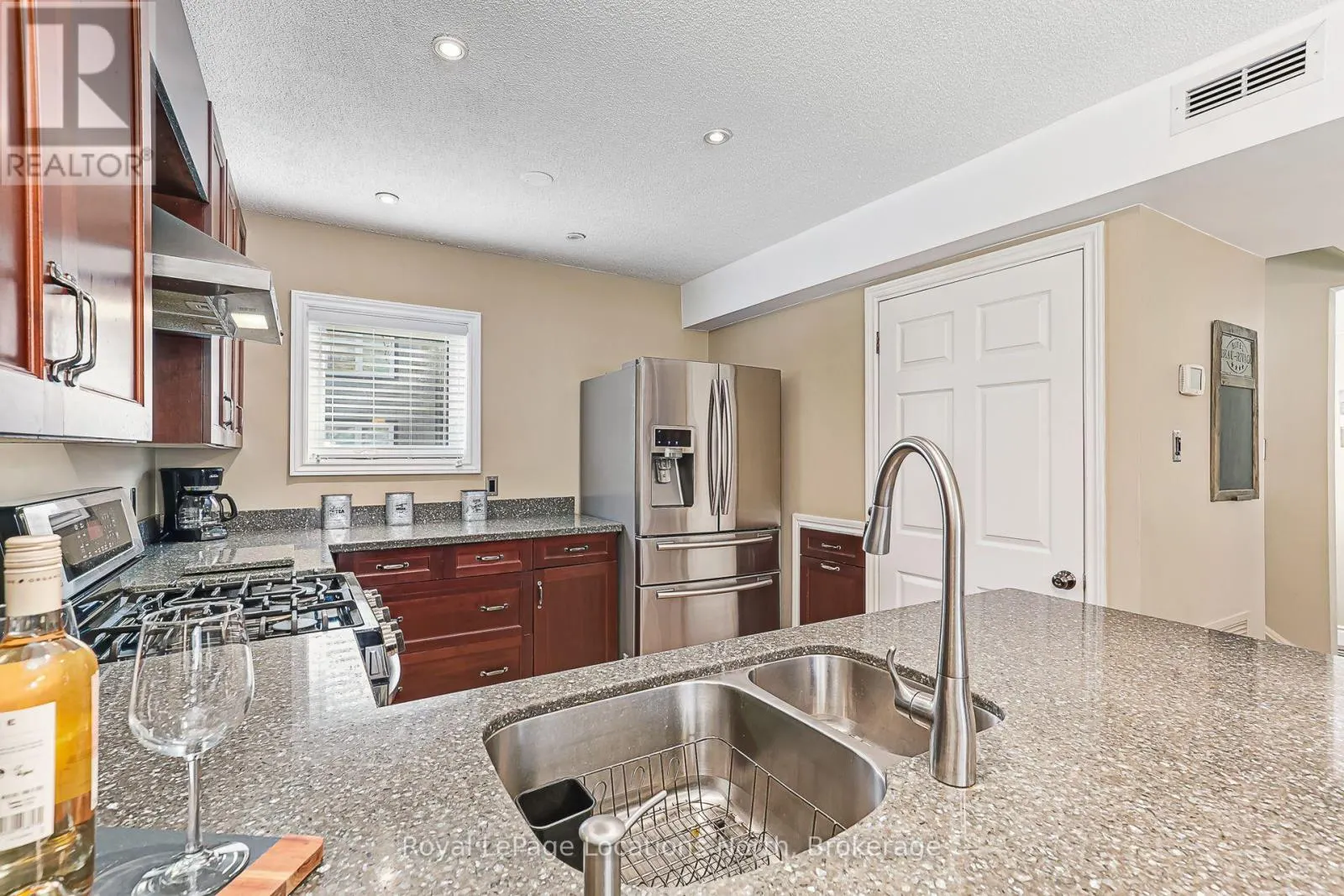 1 - 820 SUNCREST CIRCLE #1