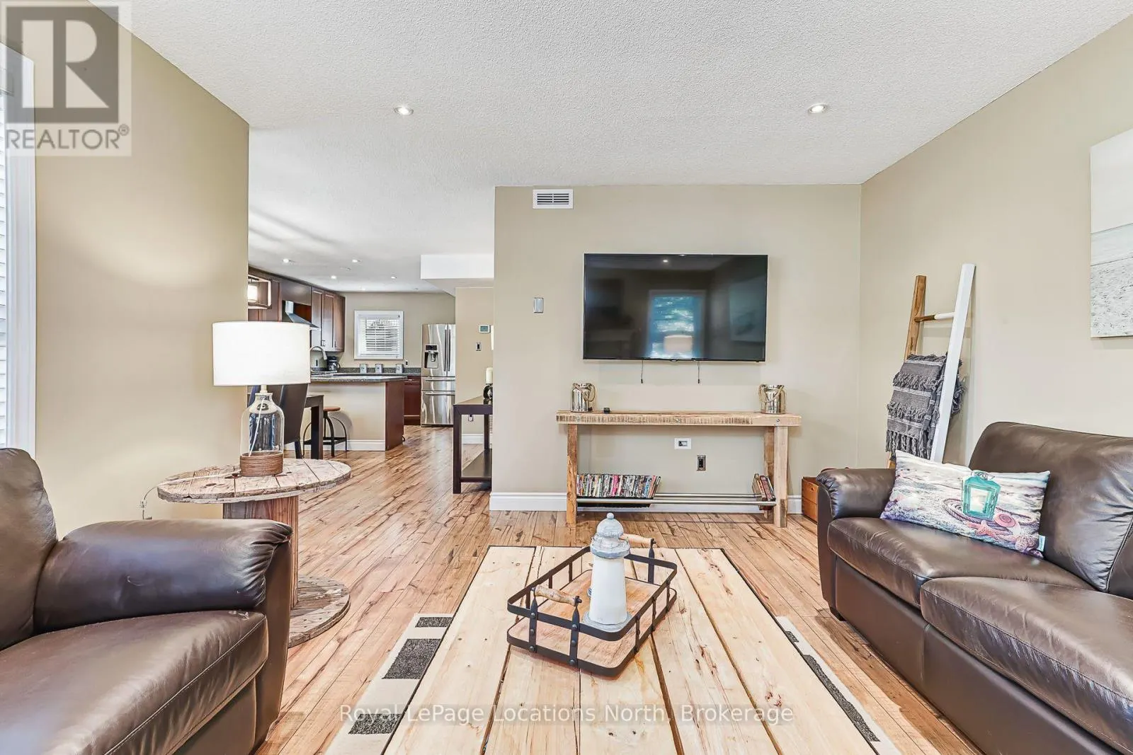 1 - 820 SUNCREST CIRCLE #1