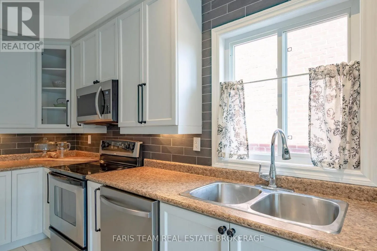 115 WINCHESTER TERRACE