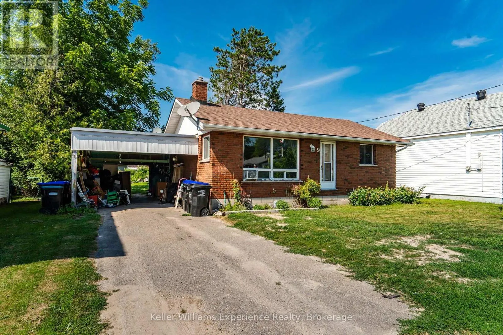 9 WOLFE STREET