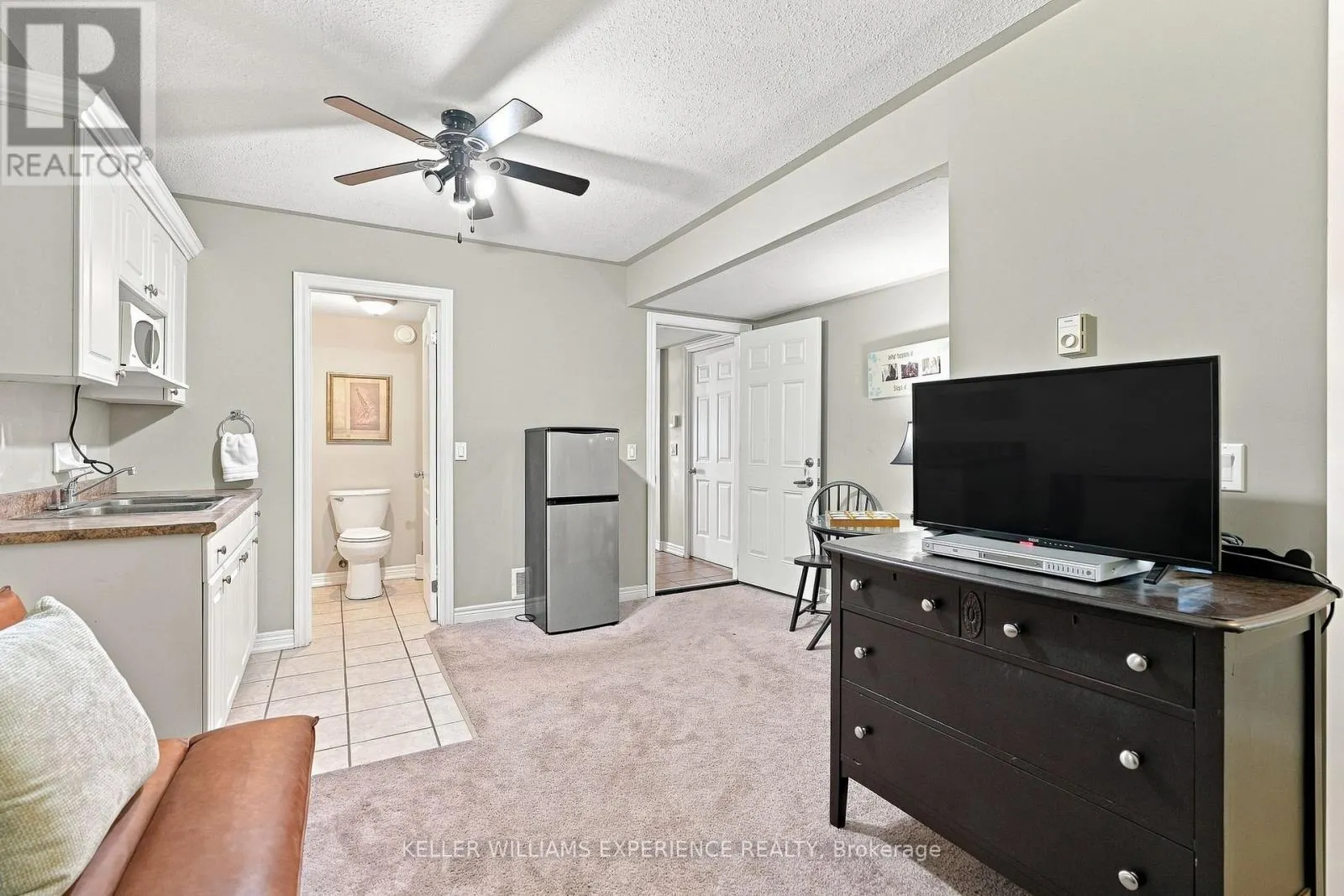 2438 AMIGO DRIVE