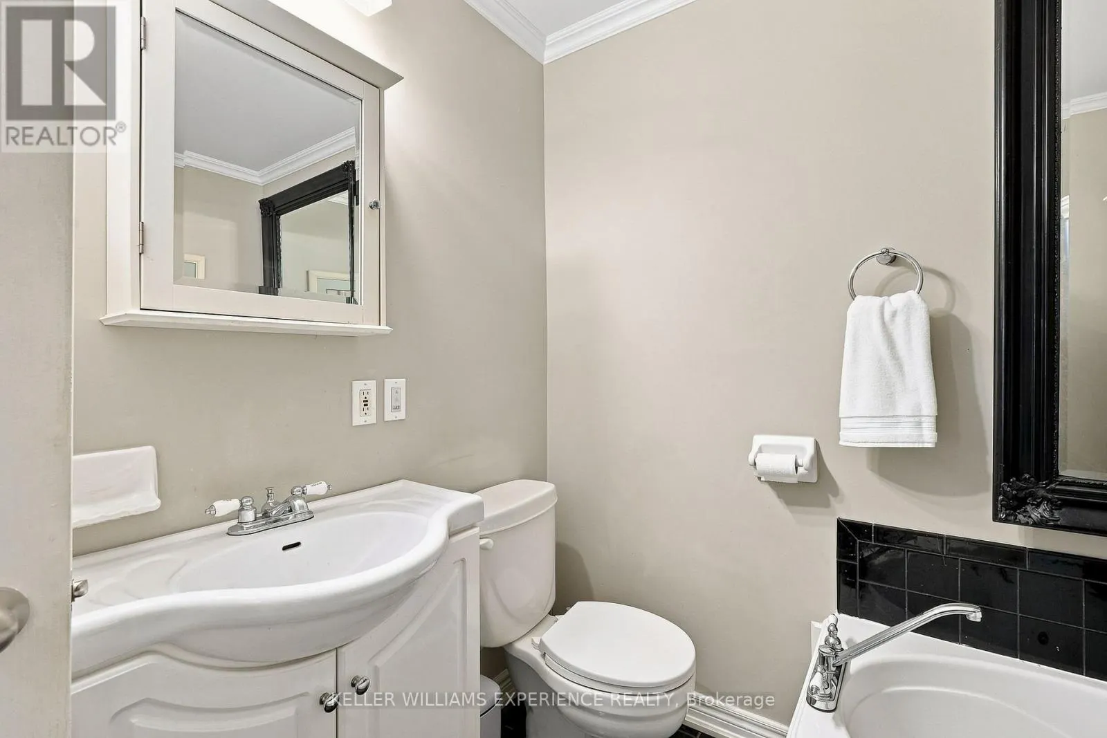 2438 AMIGO DRIVE