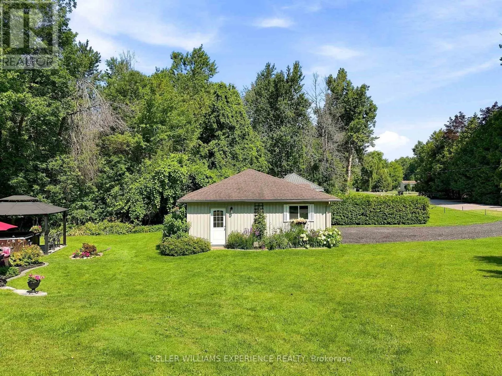 2438 AMIGO DRIVE