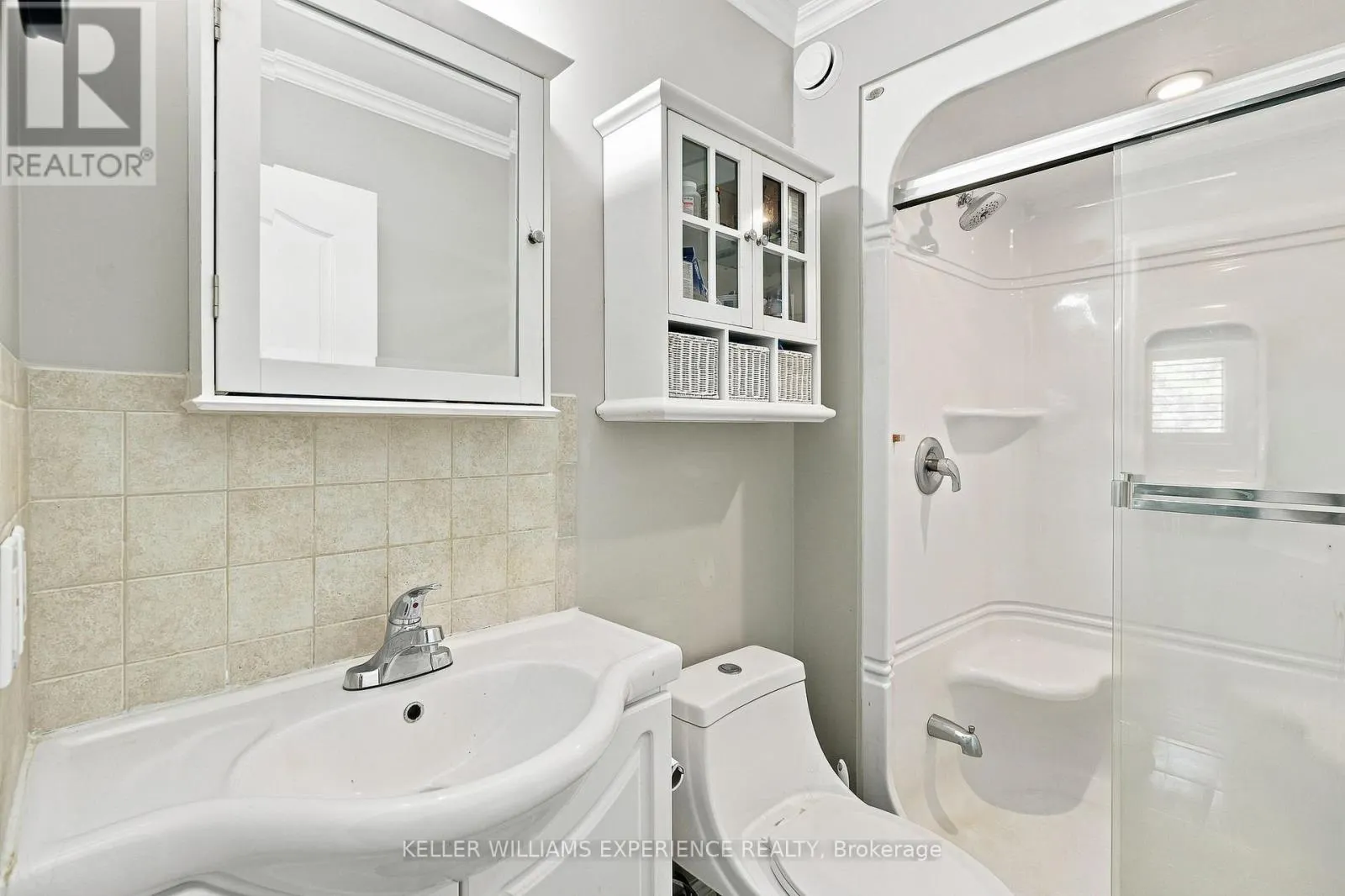 2438 AMIGO DRIVE