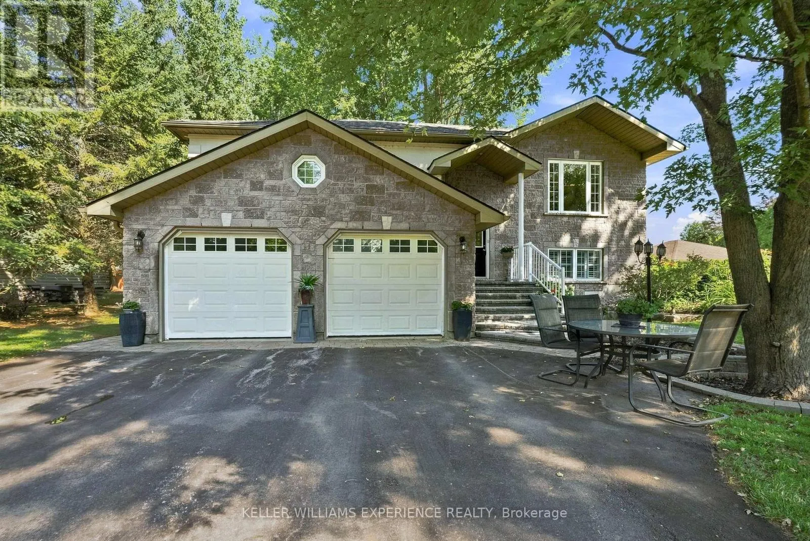 2438 AMIGO DRIVE