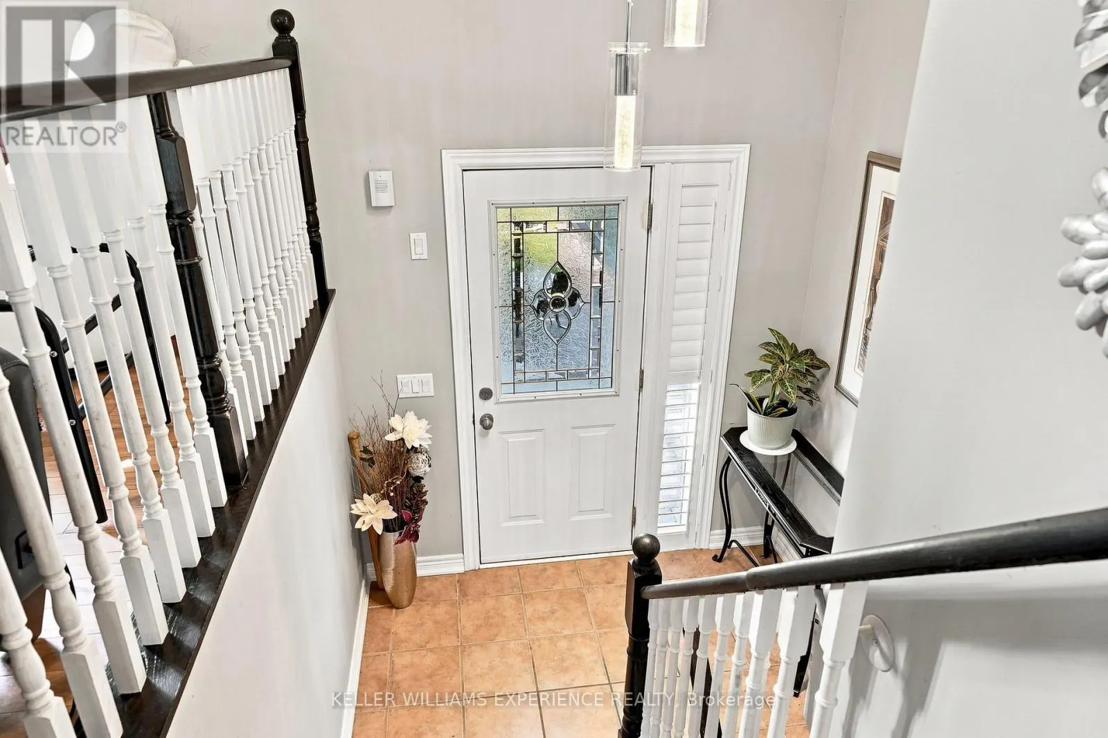 2438 AMIGO DRIVE
