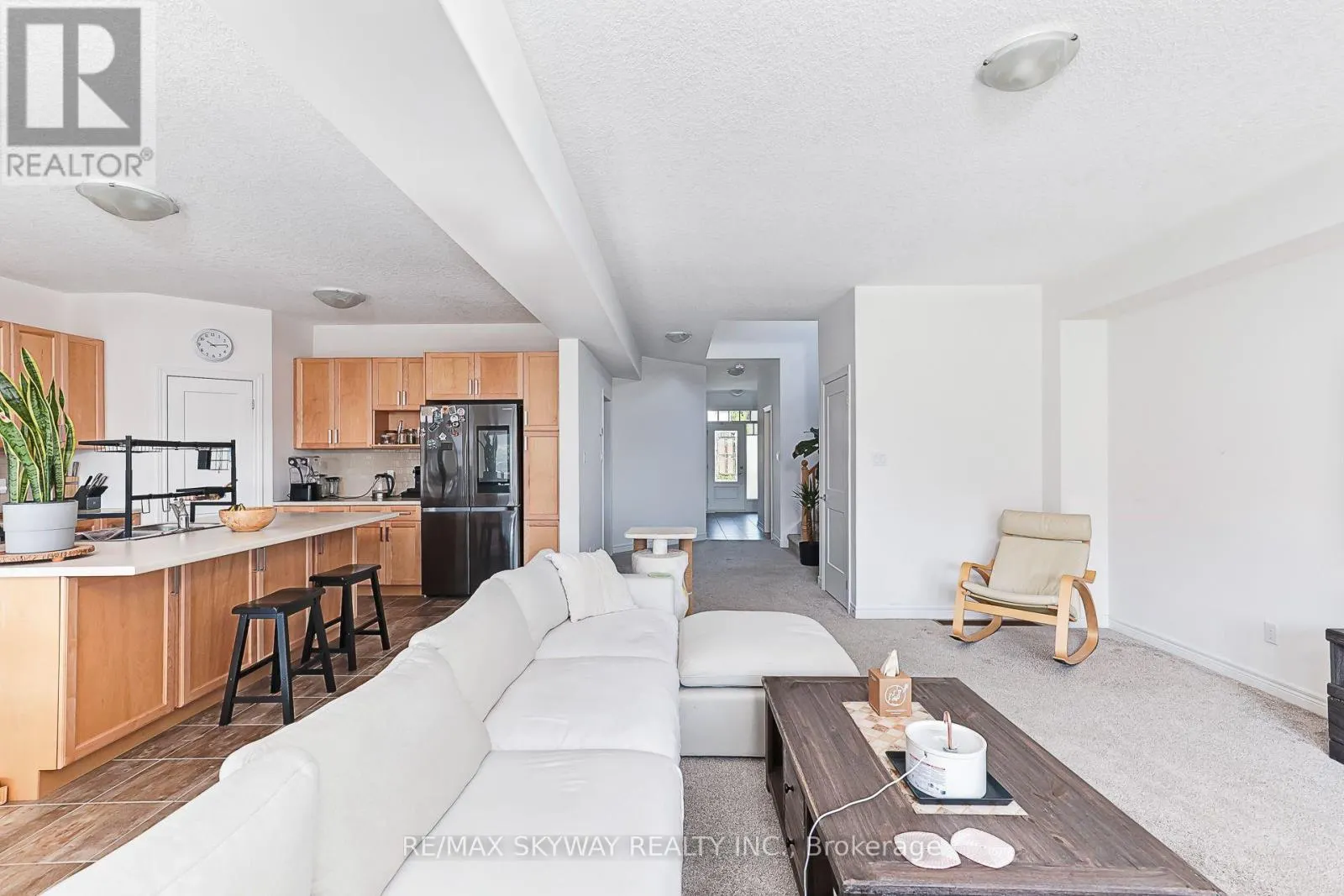 103 PLEWES DRIVE W