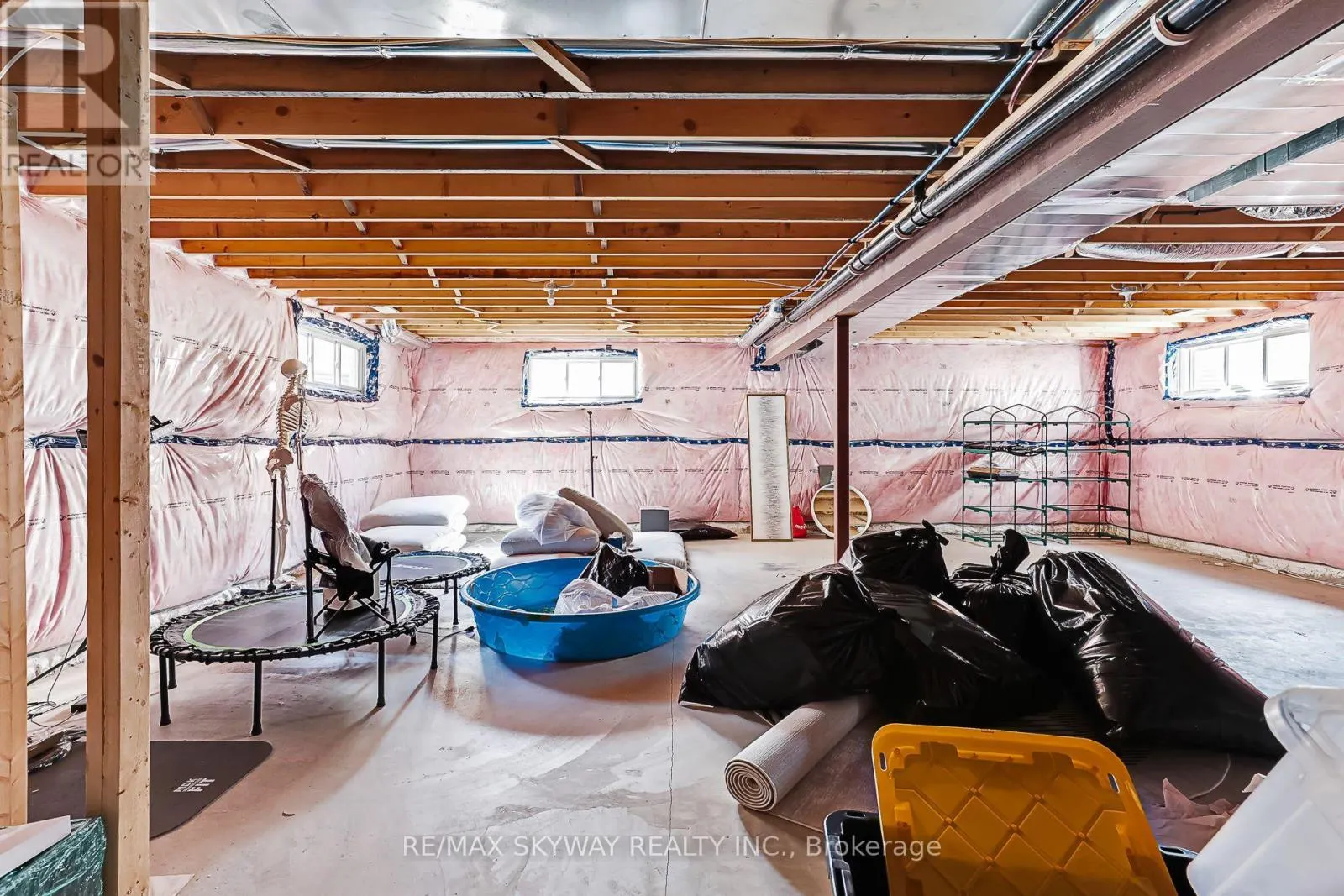 103 PLEWES DRIVE W