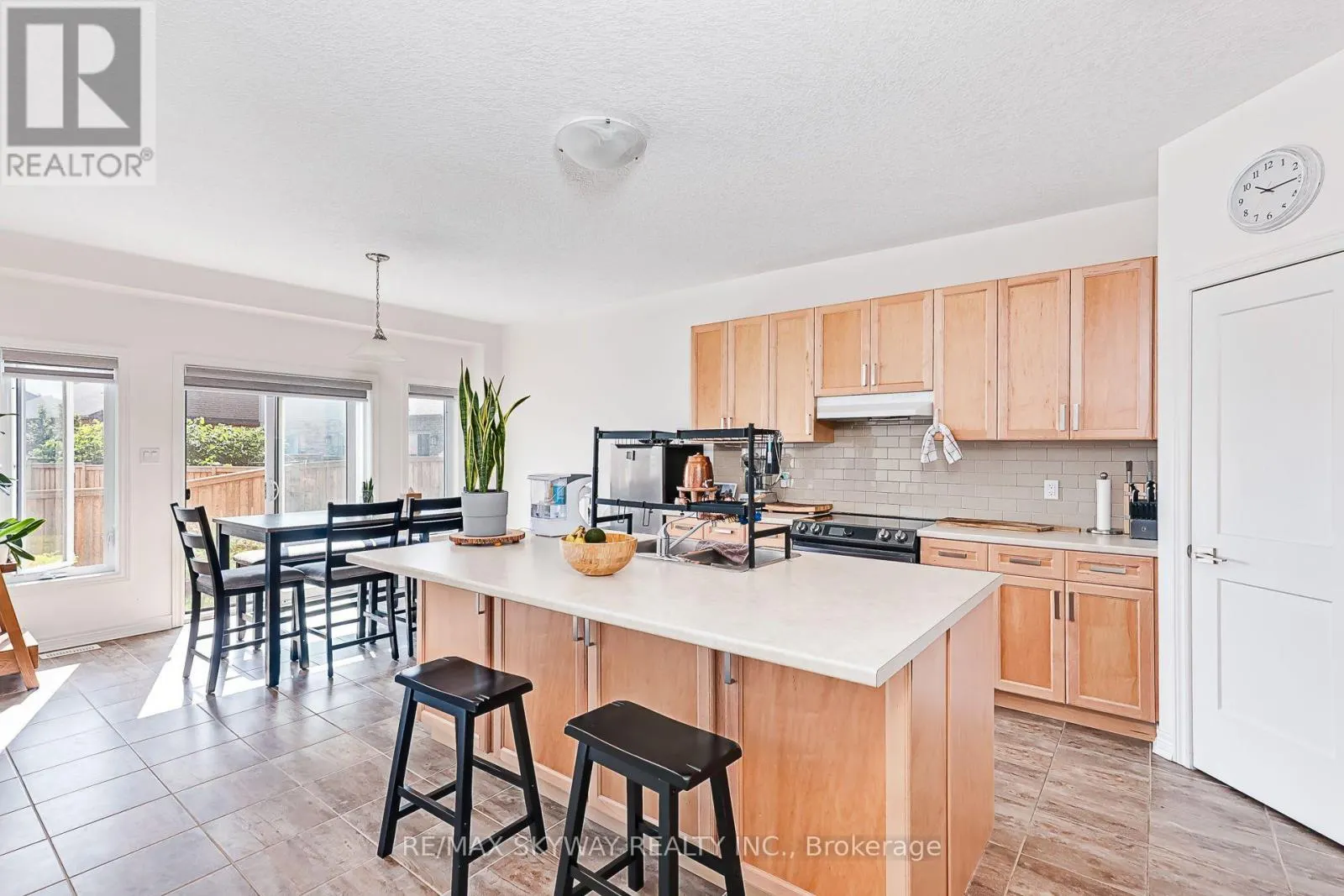 103 PLEWES DRIVE W