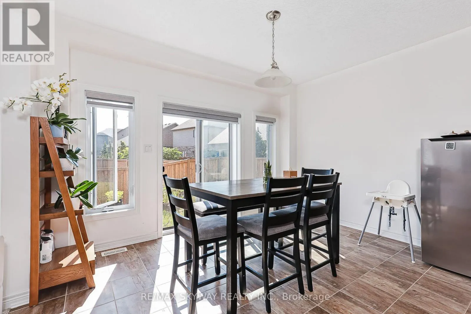 103 PLEWES DRIVE W