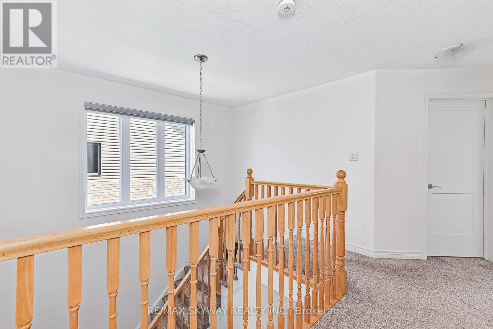 103 PLEWES DRIVE W