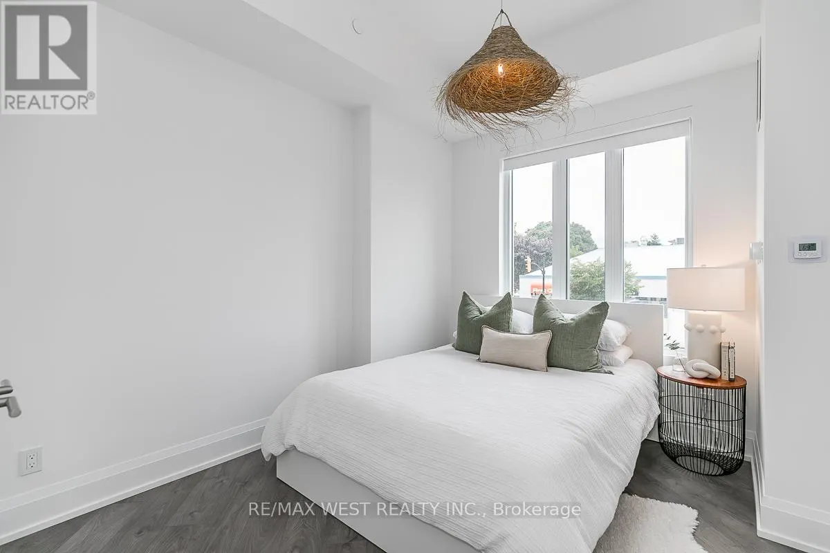 212 - 1 HUME STREET