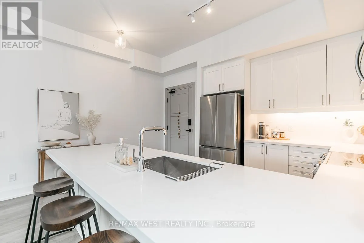 212 - 1 HUME STREET