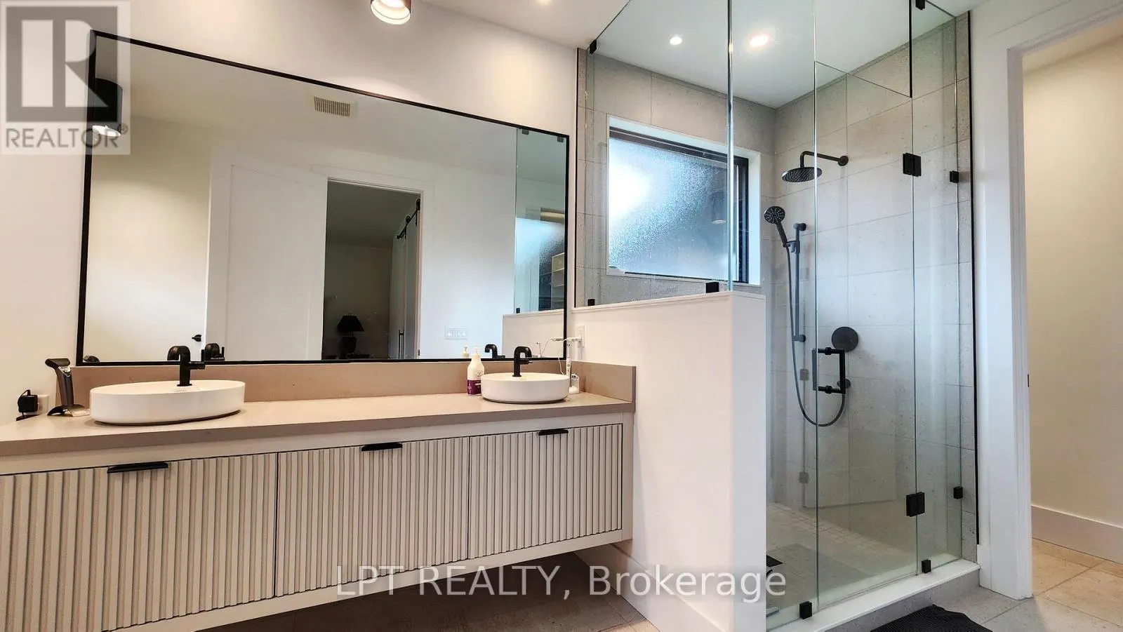 15 BYERS STREET