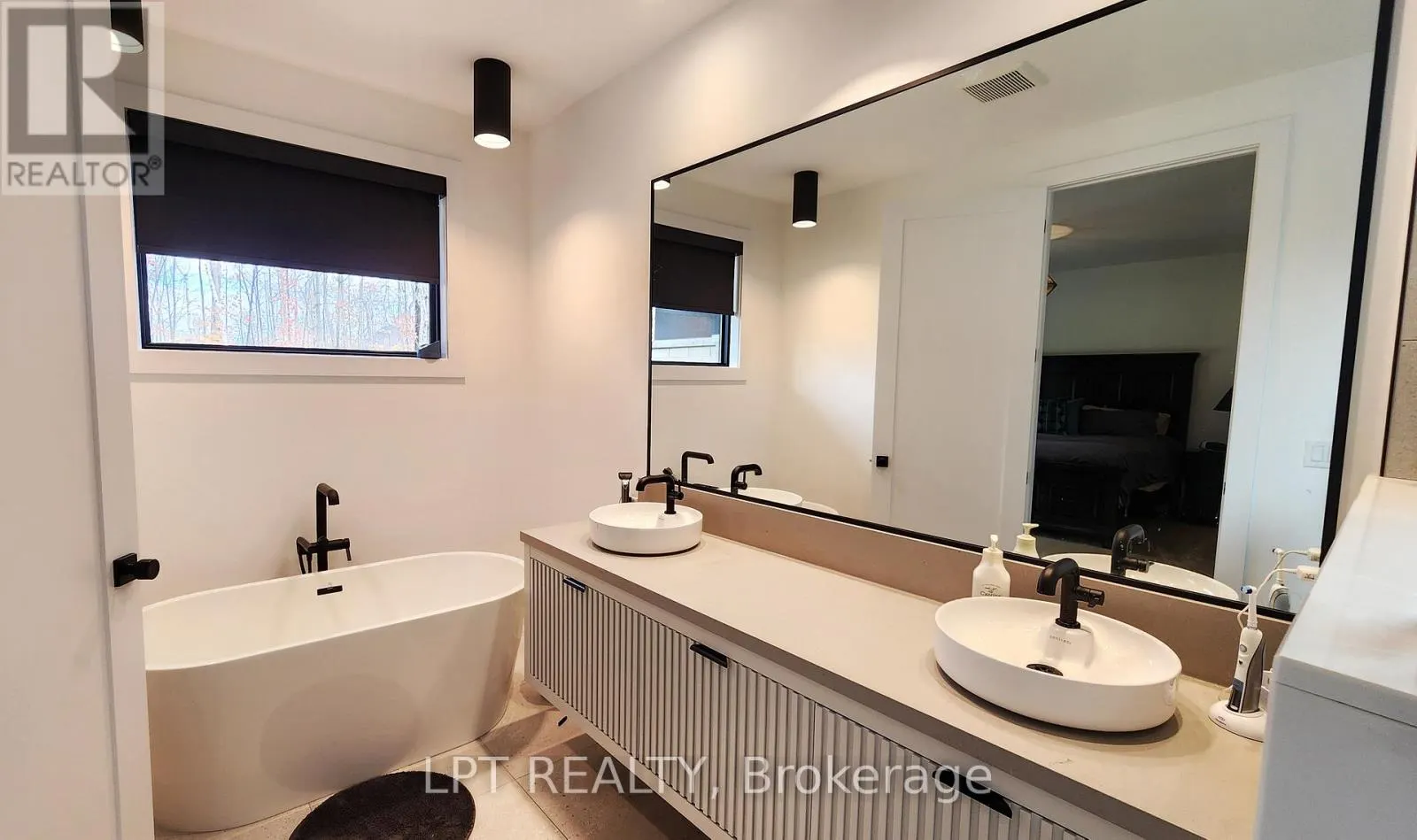 15 BYERS STREET