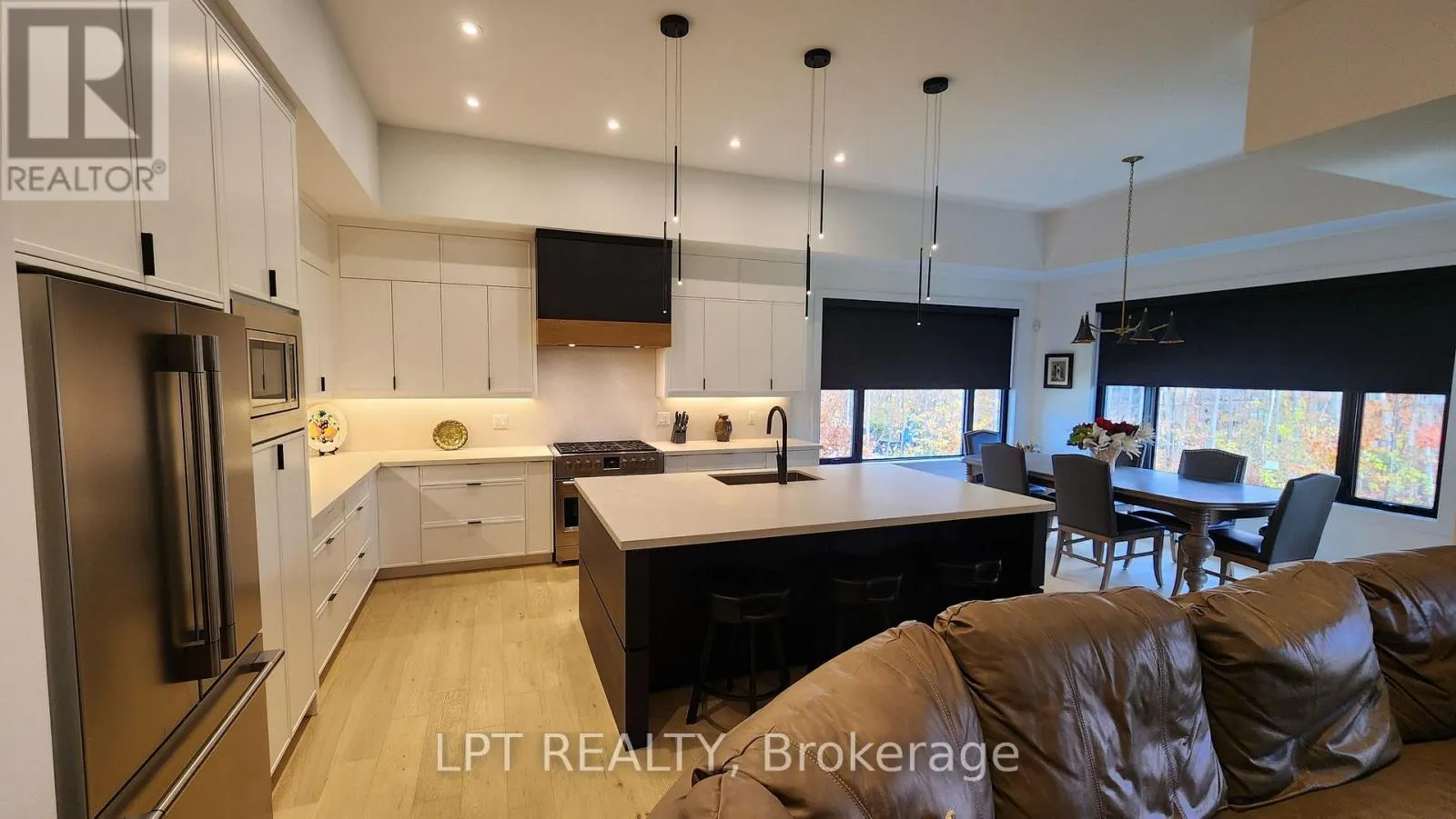 15 BYERS STREET