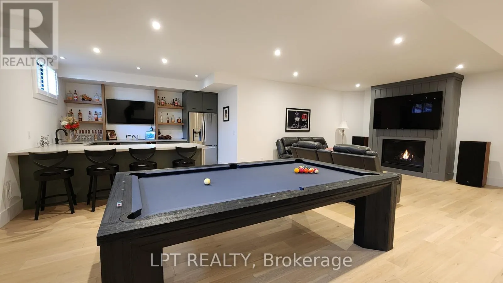 15 BYERS STREET