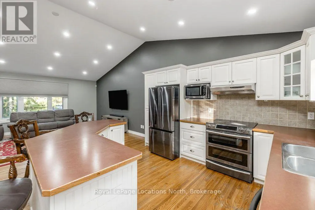 83 CROCUS DRIVE