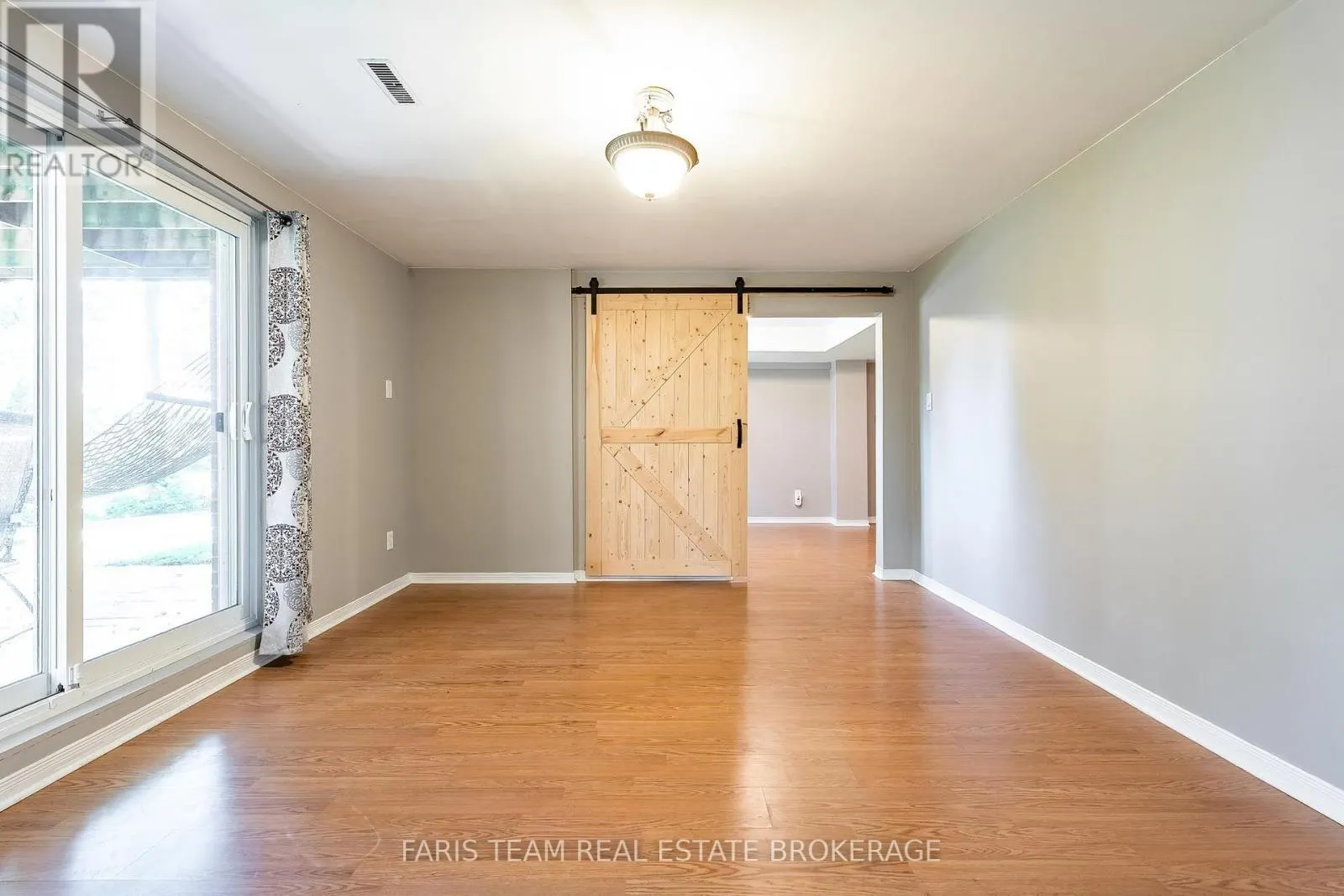 1 SUSAN PLACE