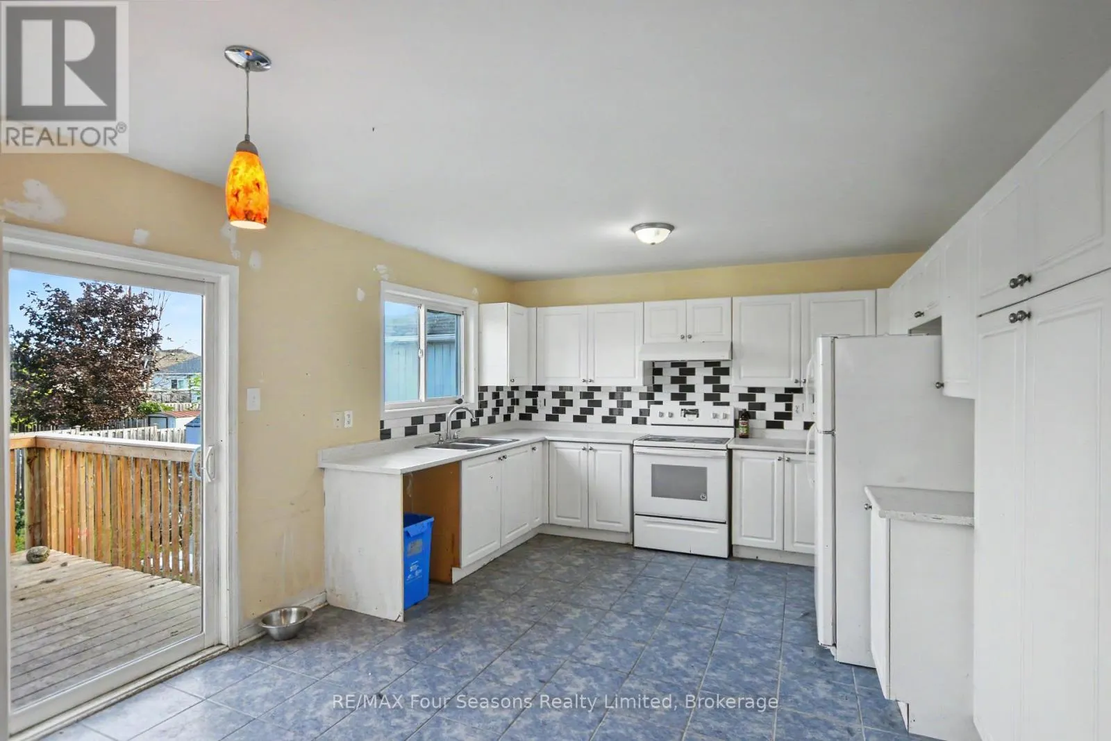 267 SPRUCE STREET