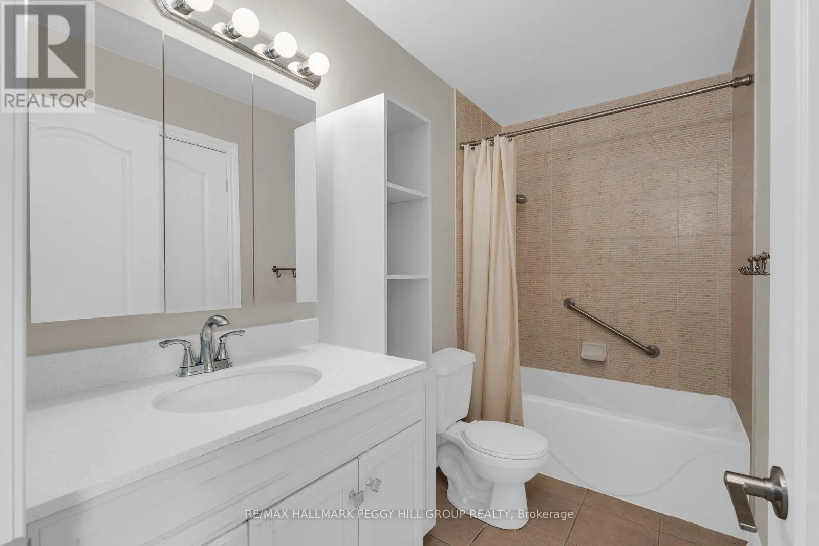 11 - 125 HURONIA ROAD