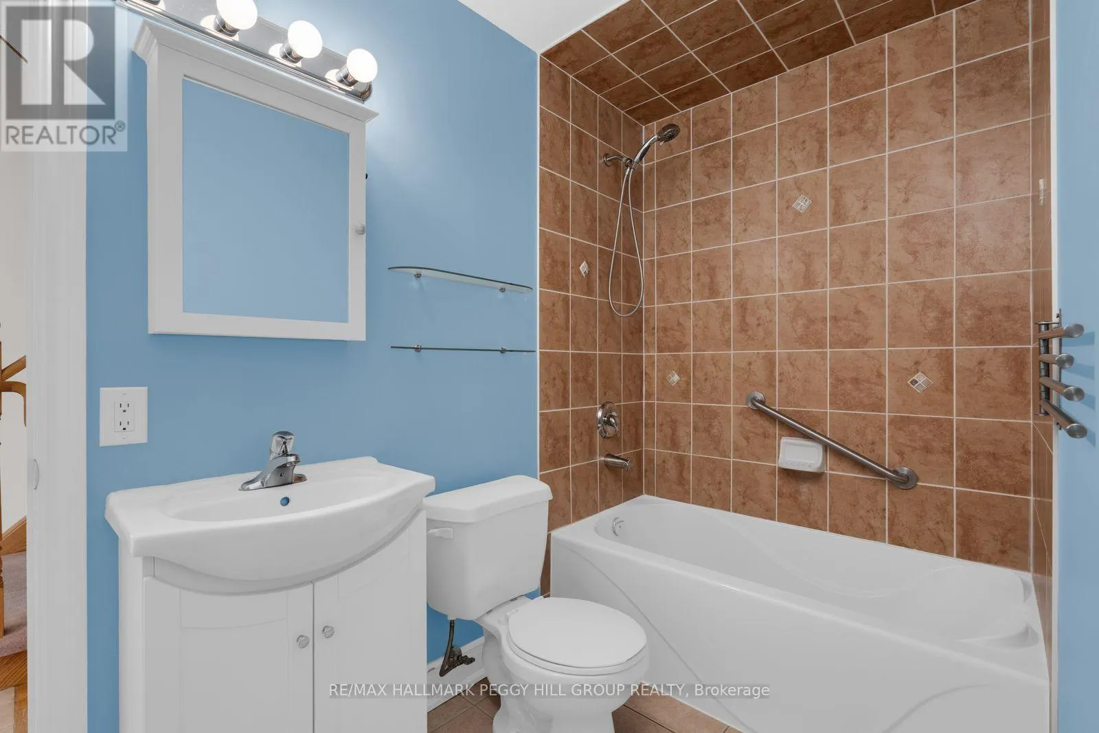 11 - 125 HURONIA ROAD