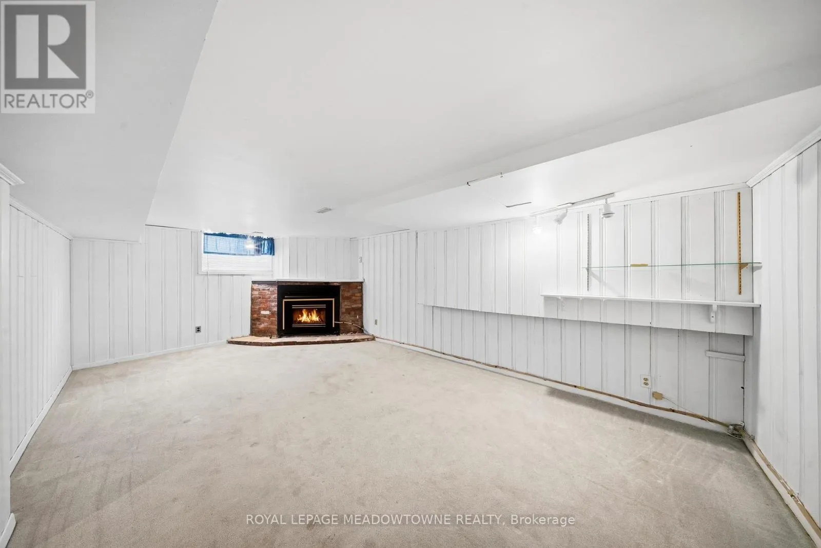 209 CLIFF ROAD