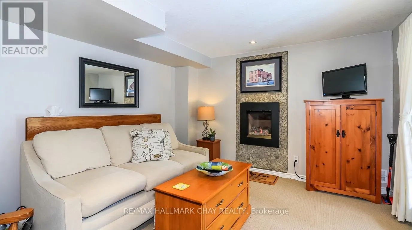 79 BROWNING TRAIL
