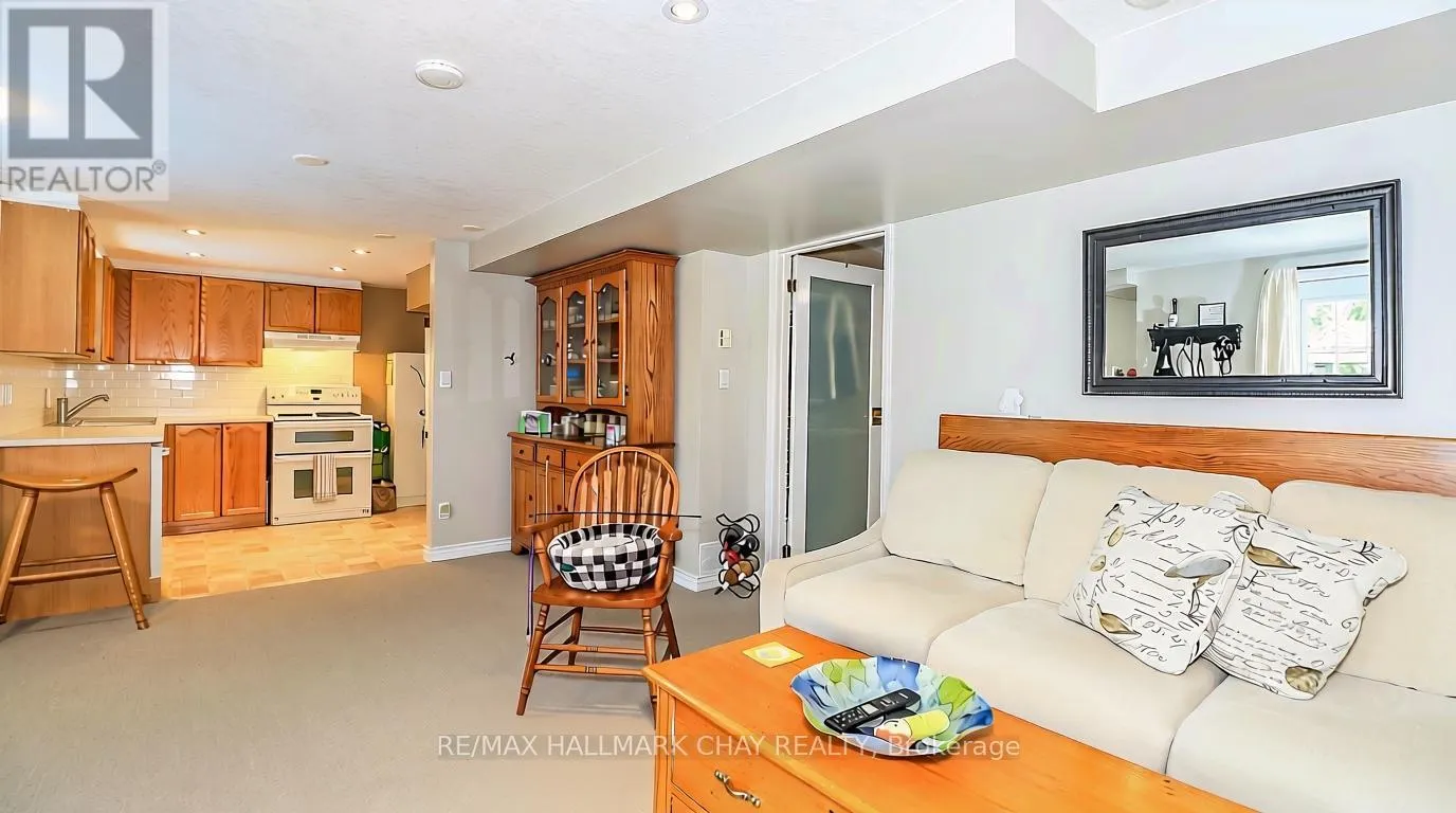 79 BROWNING TRAIL