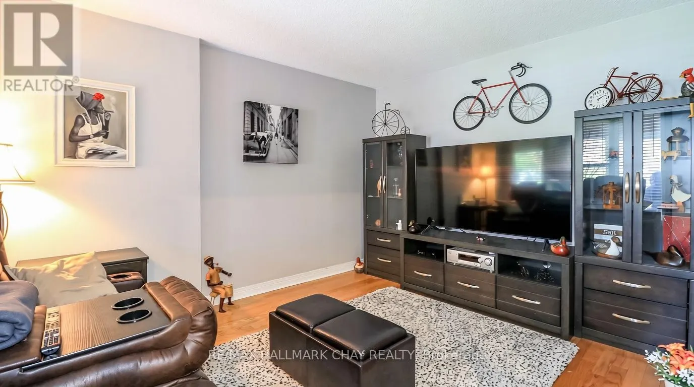 79 BROWNING TRAIL